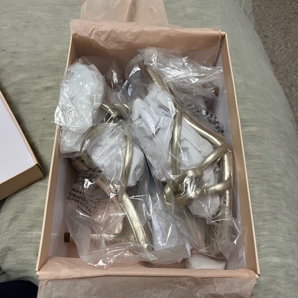 Loeffler Randall Margi Champagne Bow Heel - Picture 3 of 3